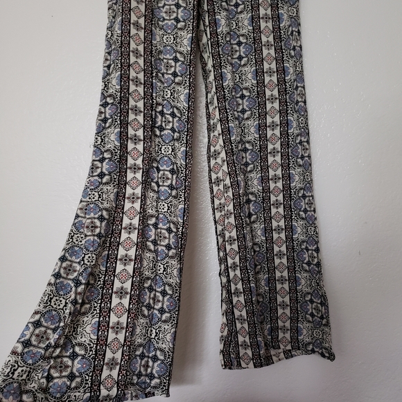 Patterned pants - Picture 2 of 3